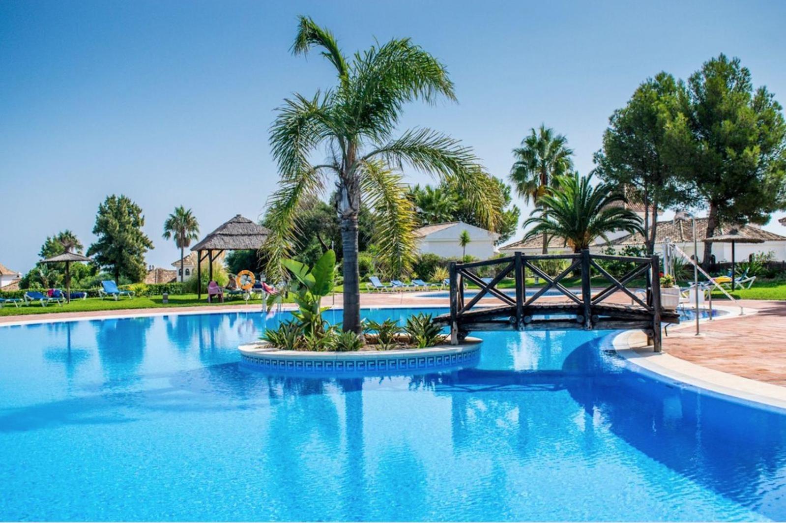 Duquesa Suites Golf And Garden Castillo de Sabinillas Exterior photo